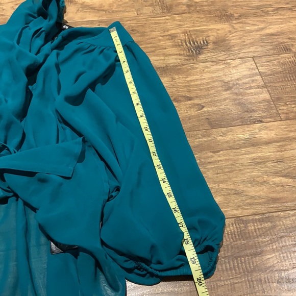 Lightweight H&M blouse - Picture 9 of 9